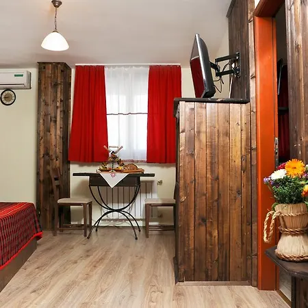 ホテル Simona Complex