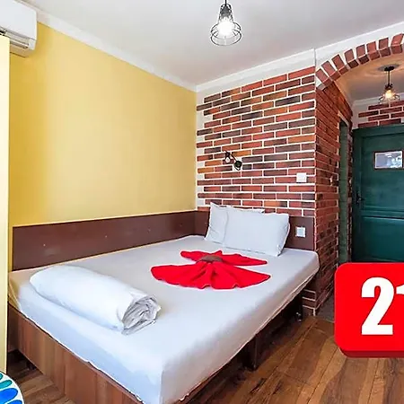 Hotel Simona Complex *