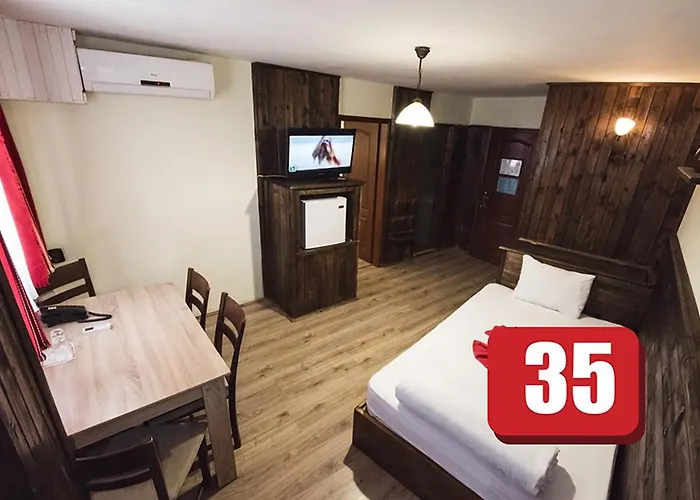 Hotel Simona Complex *